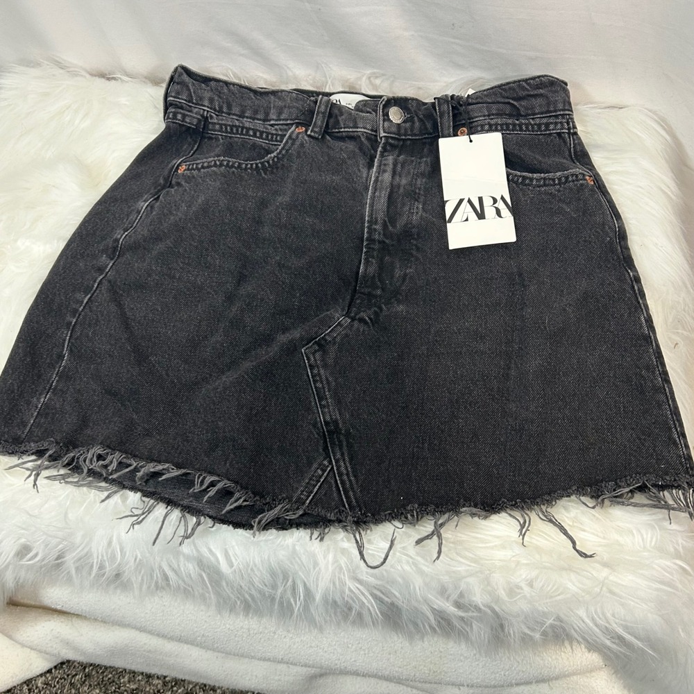ZARA Signature Denim Mini Skirt Black‎ Frayed Hem Size L